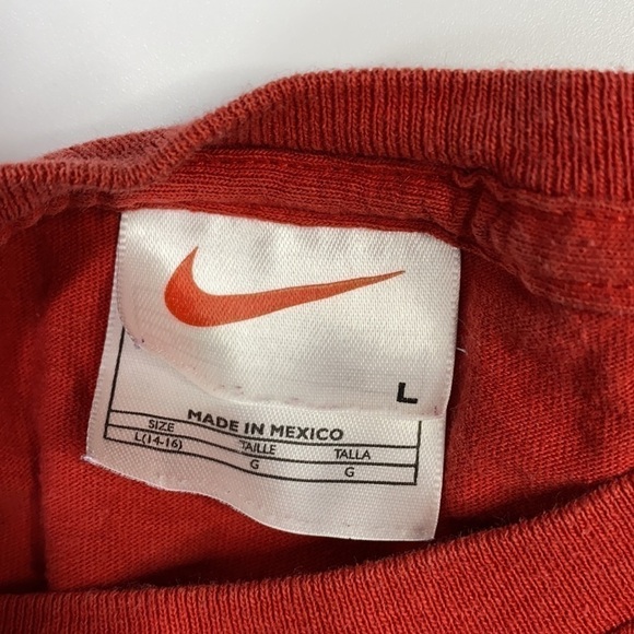 Vintage Nike Red Black Swoosh Tshirt - Picture 5 of 7